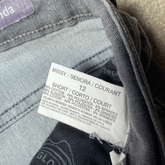 GLORIA VANDERBILT Amanda Jeans - Picture 4 of 10